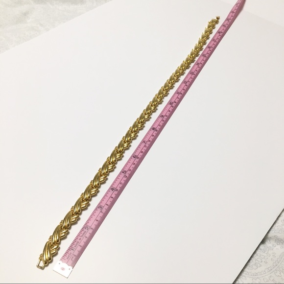 Vintage Chunky Gold Tone Link Necklace - Picture 8 of 8